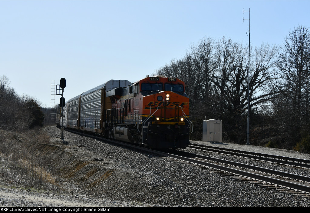 BNSF 6807